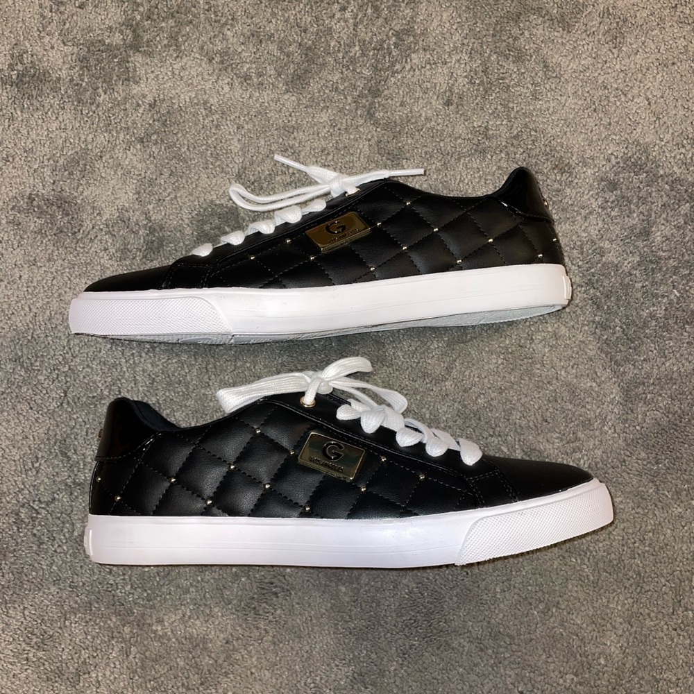 NWOT GBG Los Angeles Black Sneakers Size 9.5